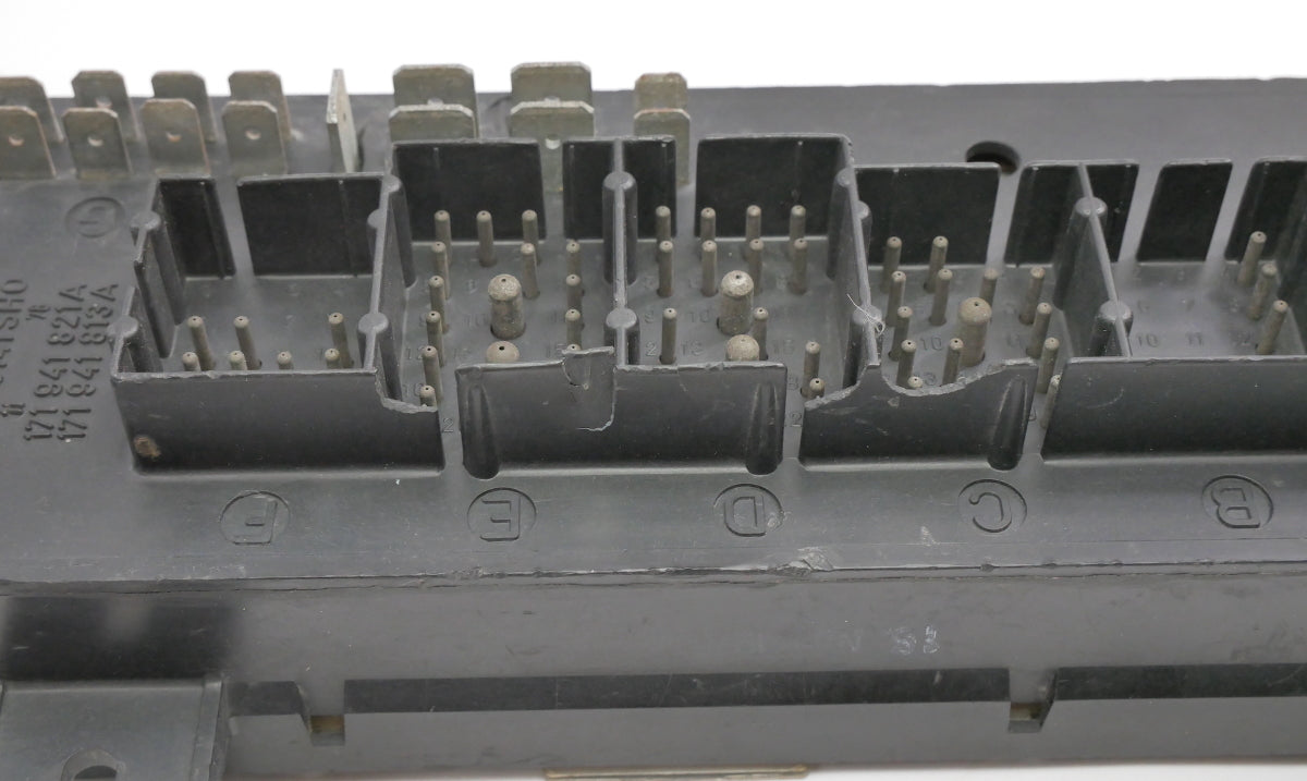 Fuse Box Relay Panel 75-80 VW Rabbit Scirocco Mk1 Dasher 171 941 813 B / 821 A ~