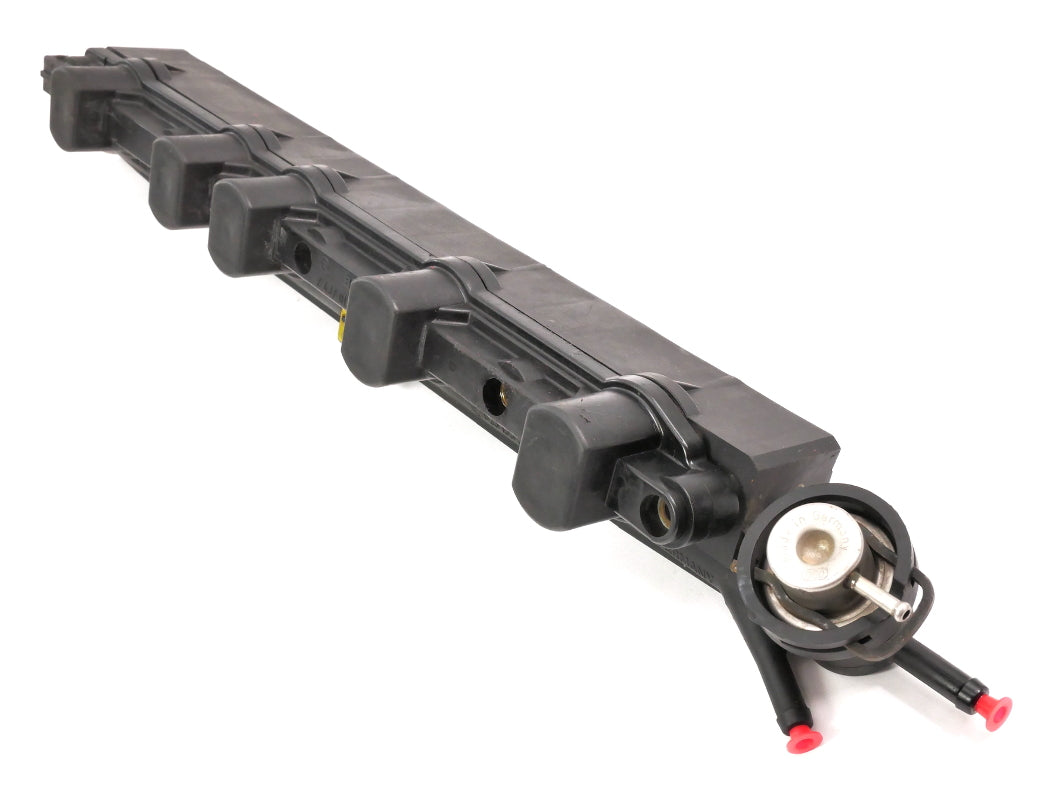 Fuel Rail & Injectors 92-96 VW Eurovan T4 2.5 AAF - Genuine - 023 133 313