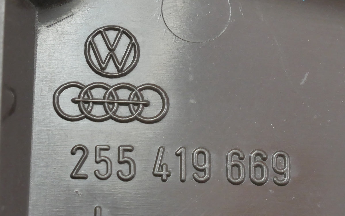 Steering Wheel Horn Pad Center 80-91 VW Vanagon T3 - Genuine - 255 419 669