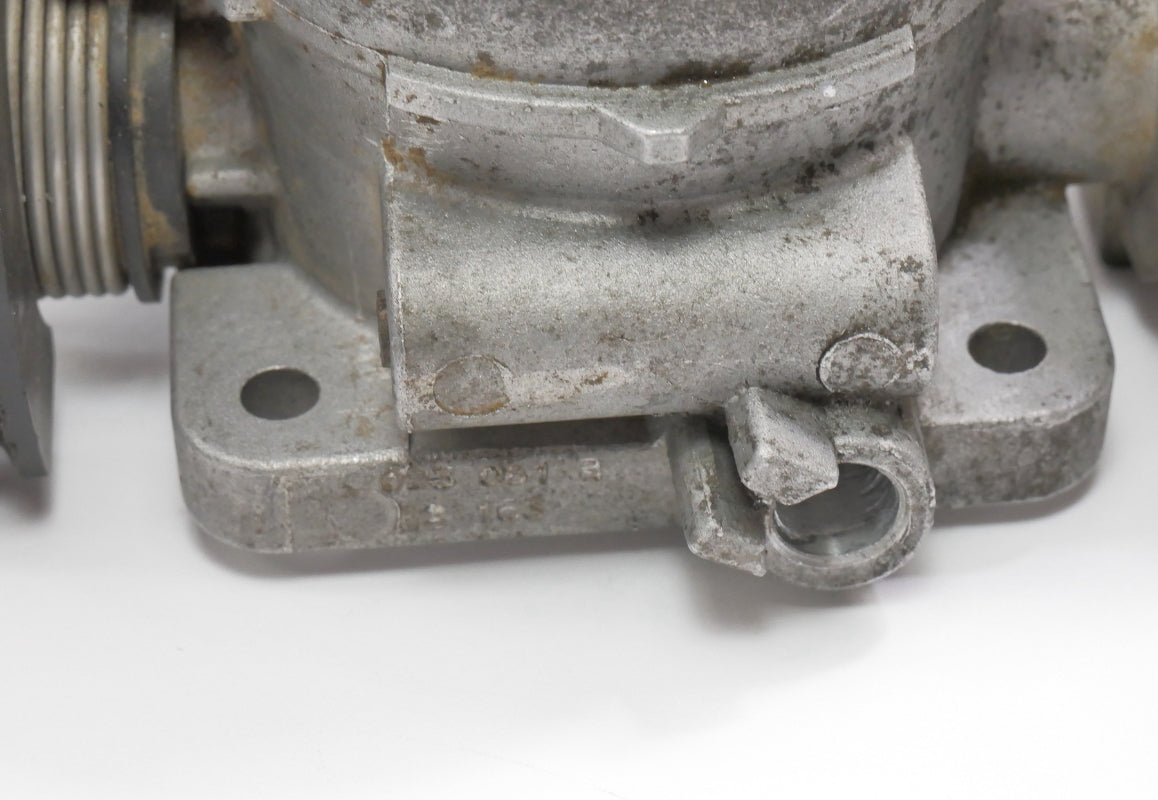 Throttle Body TPS 92-94 VW Eurovan T4 Auto - Genuine - 037 907 385 M / 023 061 B