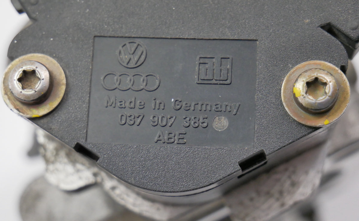 Throttle Body TPS 92-94 VW Eurovan T4 Auto - Genuine - 037 907 385 M / 023 061 B