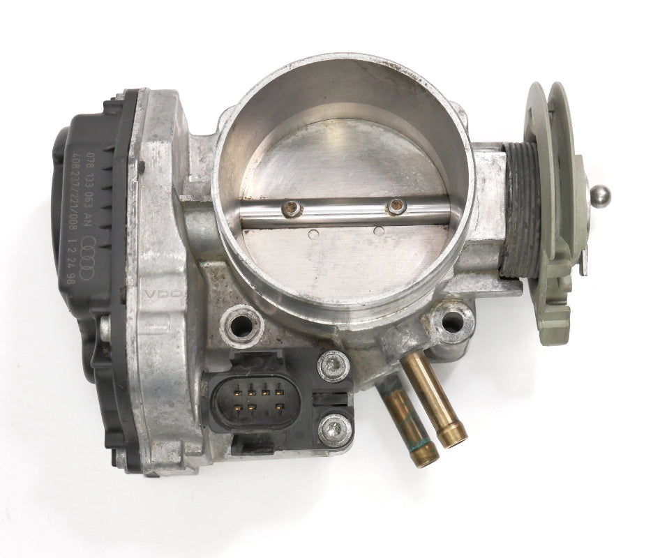 Throttle Body 97-01 Audi A4 A6 VW Passat B5 2.8 AHA V6 Genuine - 078 133 063 AN