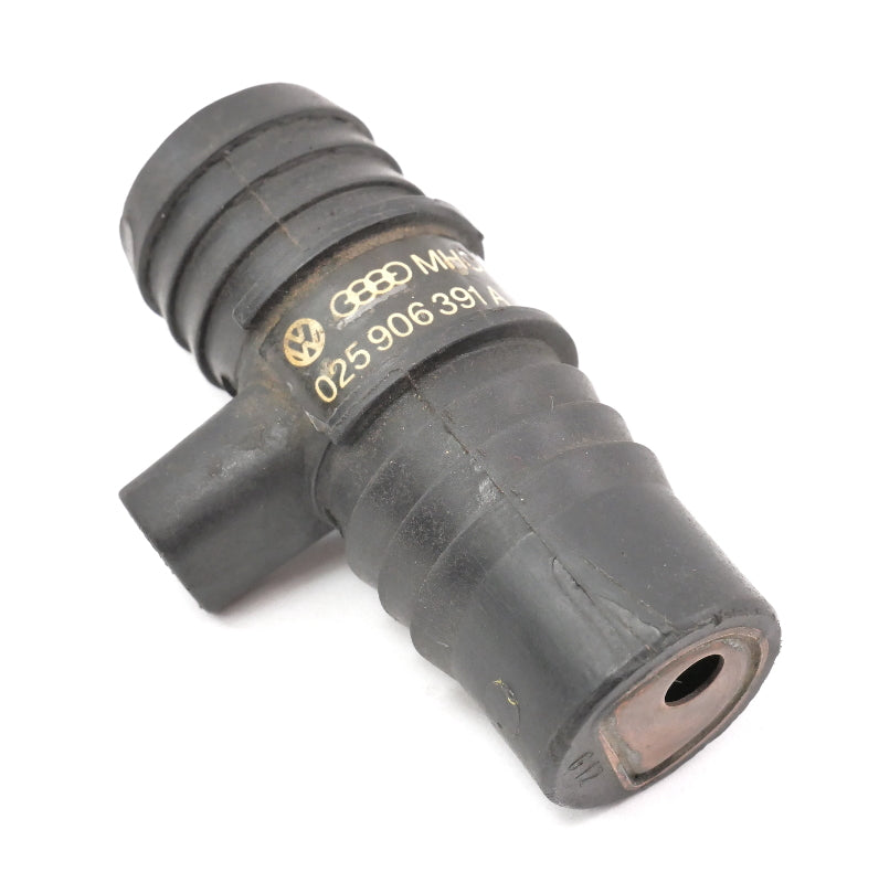 Engine Heater Pipe 86-91 VW Vanagon T3 - Genuine - 025 906 391 A