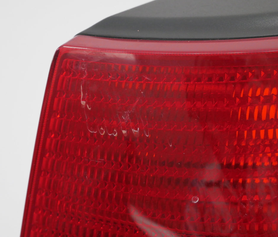 RH Taillight Tail Light Lamp 01-05 VW Jetta Wagon MK4 ~ Genuine ~
