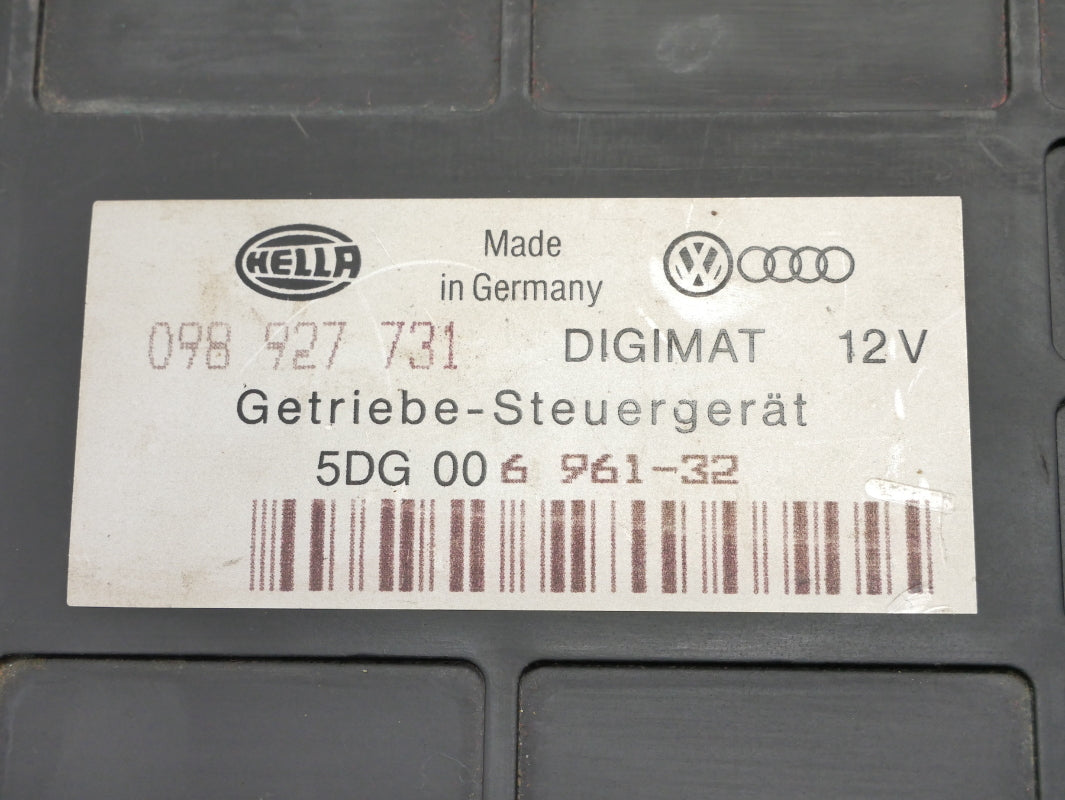 TCM Transmission Computer Control Module 92-94 VW Eurovan 2.5 T4 - 098 927 731 B