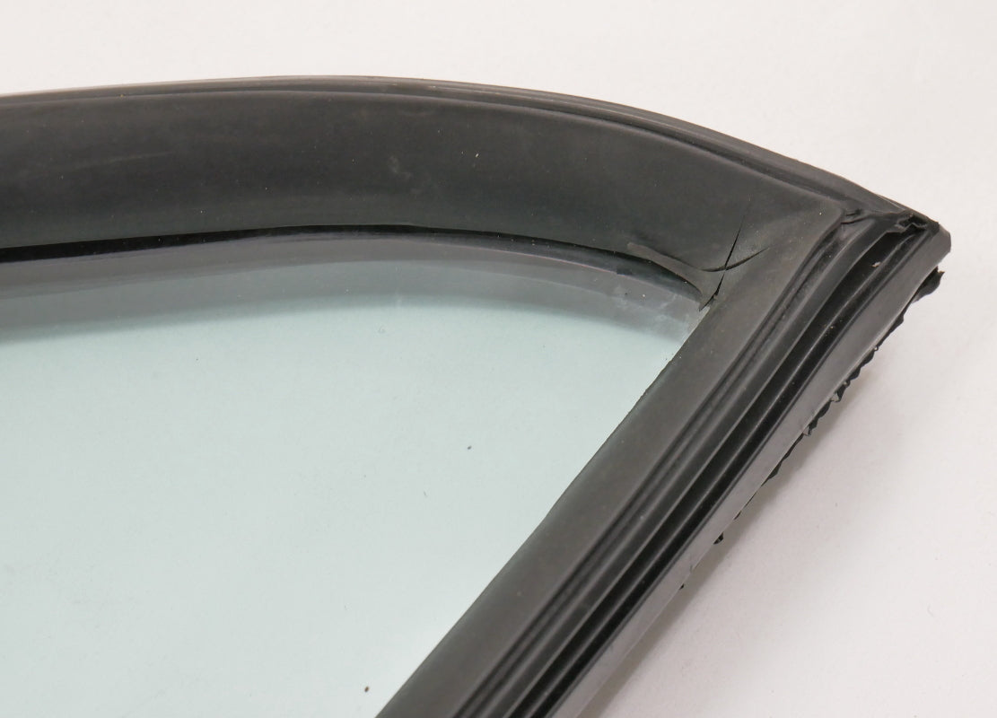 RH Front Door Quarter Window Glass 75-81 VW Scirocco MK1 - Genuine - 531 845 262