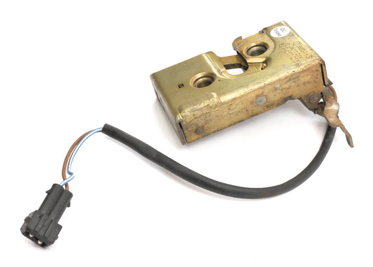 RH Front Door Latch Actuator 90-94 VW Passat B3 - Genuine - 357 837 016 A