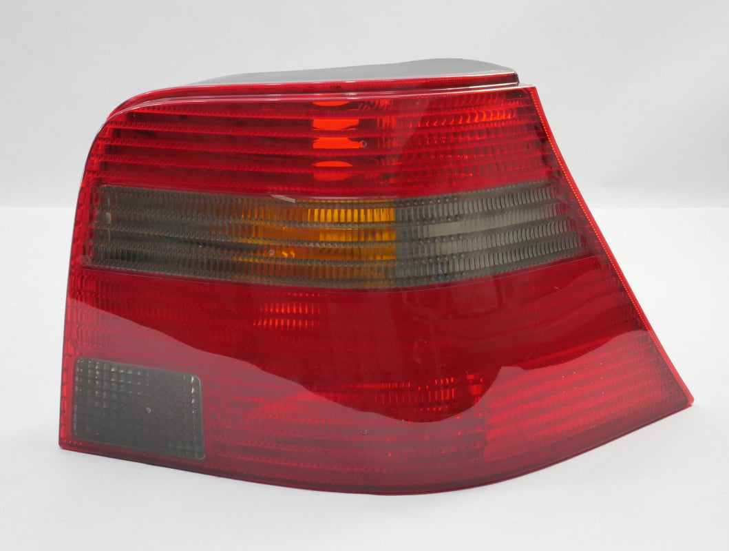 RH Smoked Taillight Tail Light Lamp 99-05 VW Golf GTI MK4 ~ OEM ~ 1J6 945 112 AC