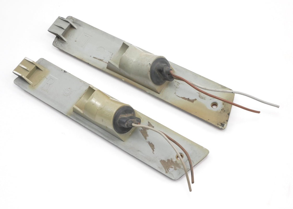 North American Side Marker Fender Lights 85-92 VW Jetta Golf GTI MK2 ~ Genuine ~