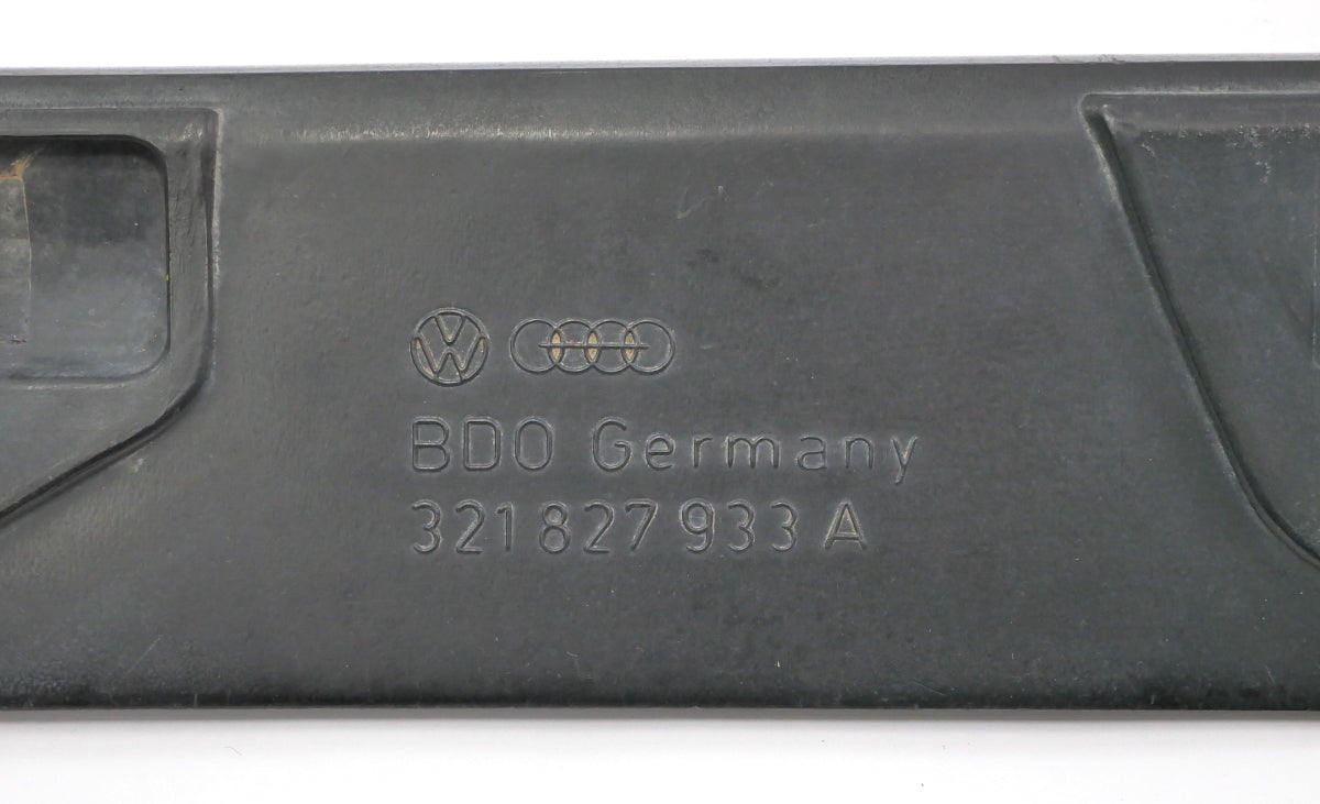 Trunk Boot Lip Spoiler VW Quantum - Genuine - 321 827 933 A