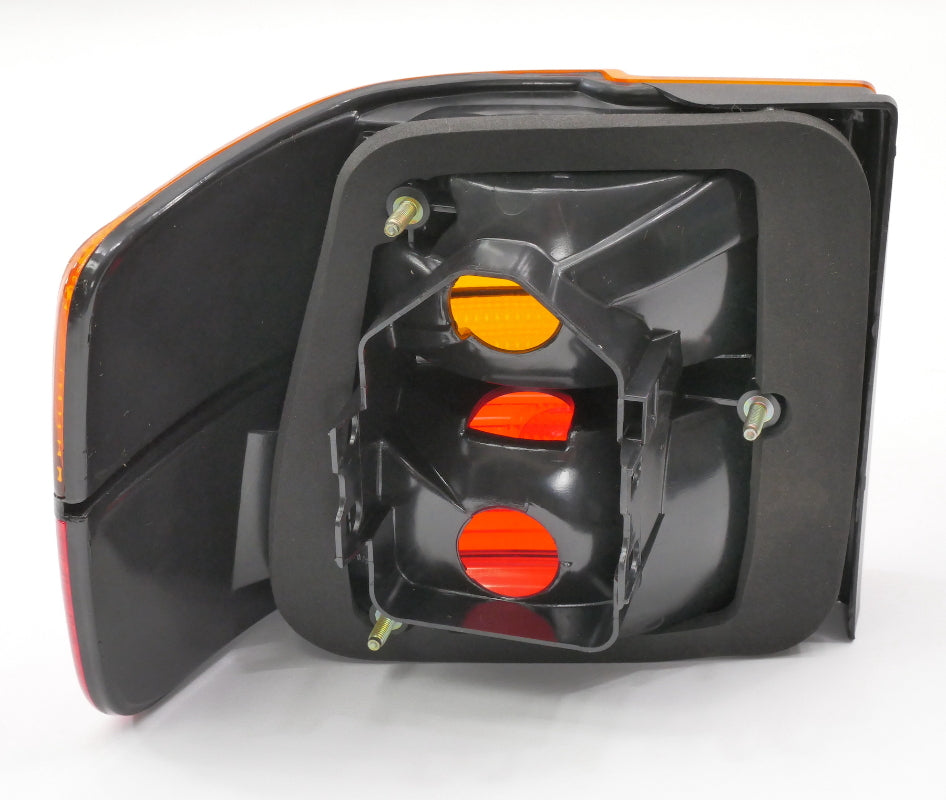 NOS RH Outer Taillight Tail Light Lamp 93-99 VW Jetta MK3 Genuine 1HM 945 096 F