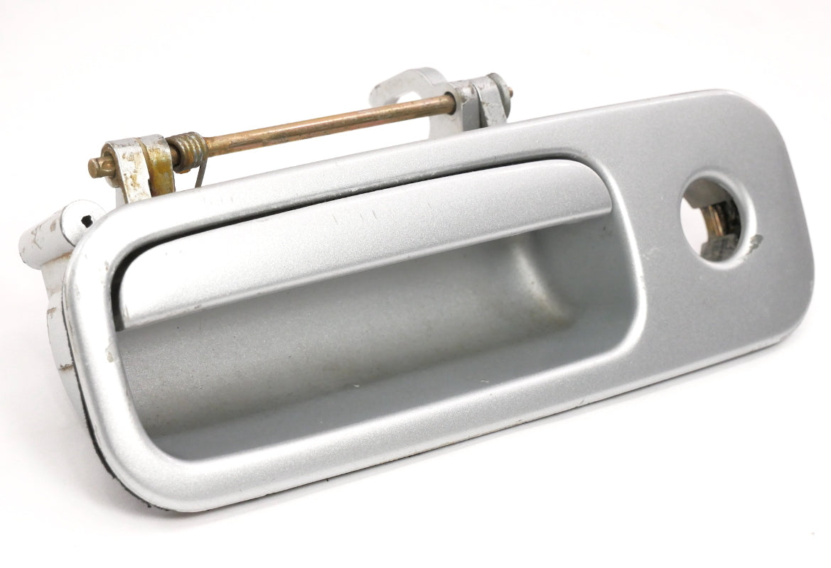Hatch Trunk Liftgate Handle VW Golf GTI MK4 LA7W Reflex Silver OEM 1J6 827 565 B