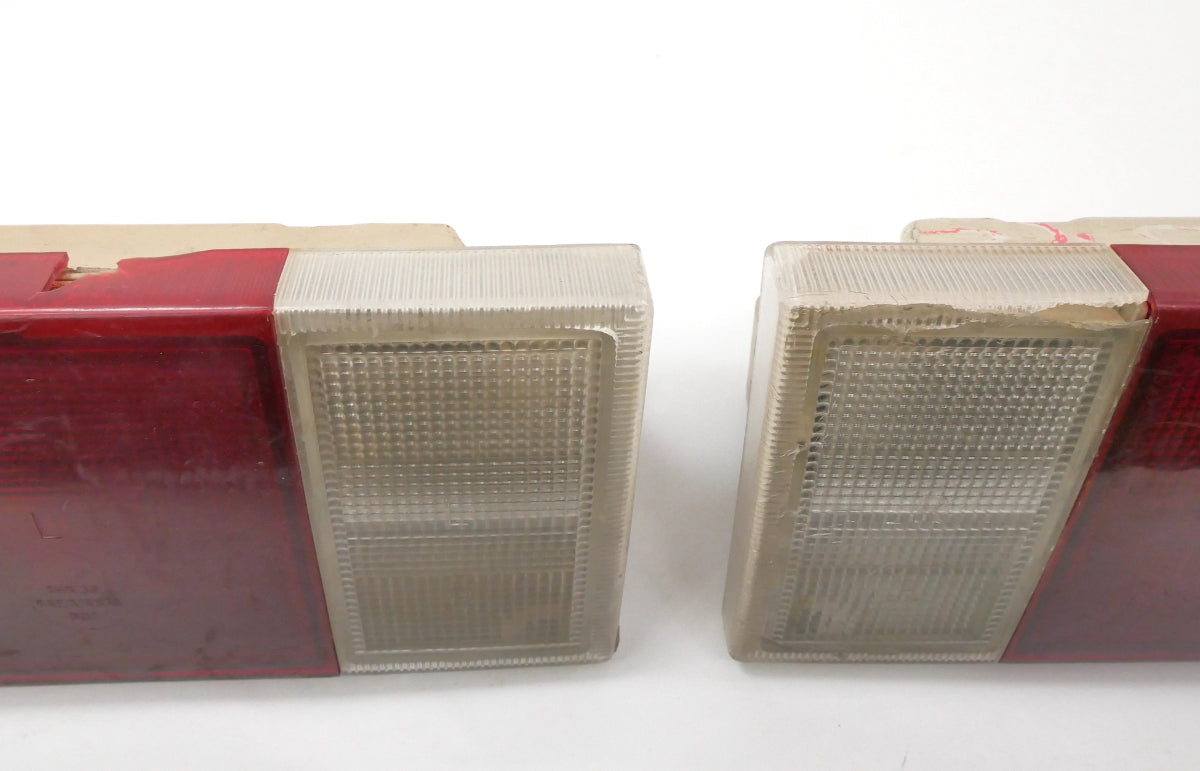Taillight Tail Light Lamp Set 75-77 VW Scirocco MK1 Genuine - 531 945 095 / 096