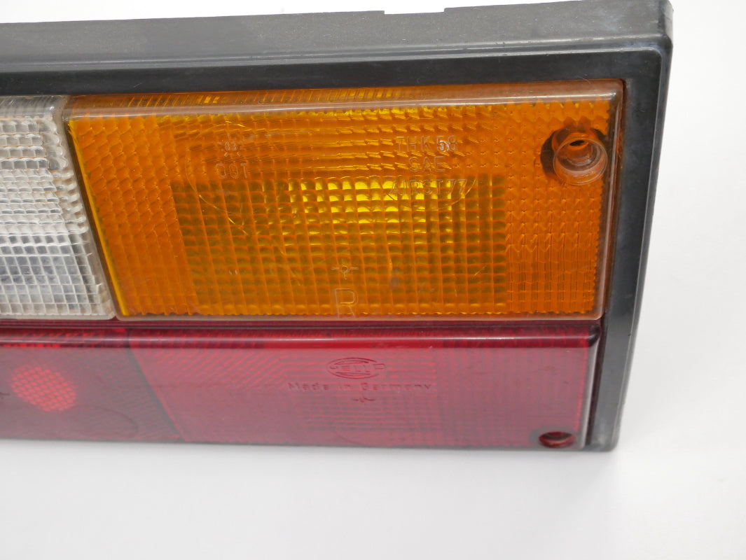 RH Tail Light Lamp Genuine Hella 80-91 VW Vanagon T3 Taillight OEM ~ 251 945 112