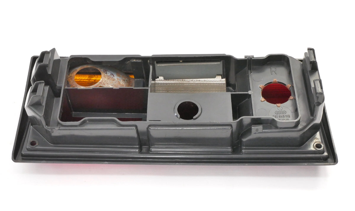 RH Tail Light Lamp Genuine Hella 80-91 VW Vanagon T3 Taillight OEM . 251 945 112