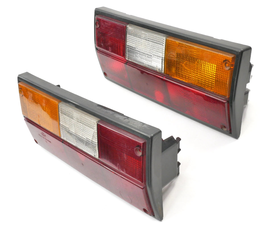 Tail Light Lamp Set 80-91 VW Vanagon T3 Taillight Genuine Hella OEM 251 945 111