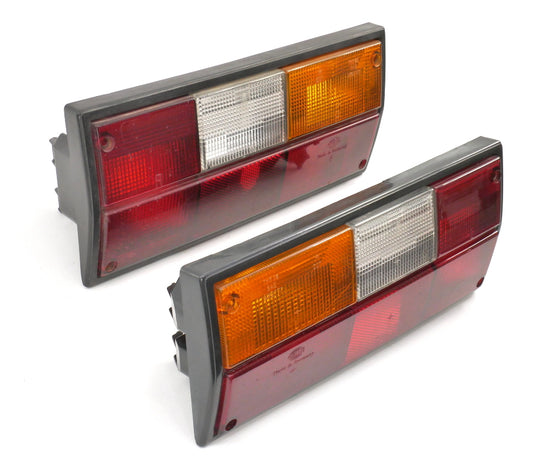 Tail Light Lamp Set 80-91 VW Vanagon T3 Taillight Genuine Hella OE - 251 945 111