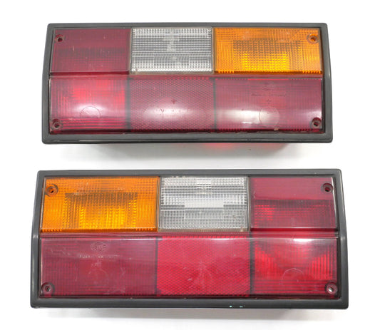 Tail Light Lamp Set 80-91 VW Vanagon T3 Taillight Genuine Hella OE - 251 945 111