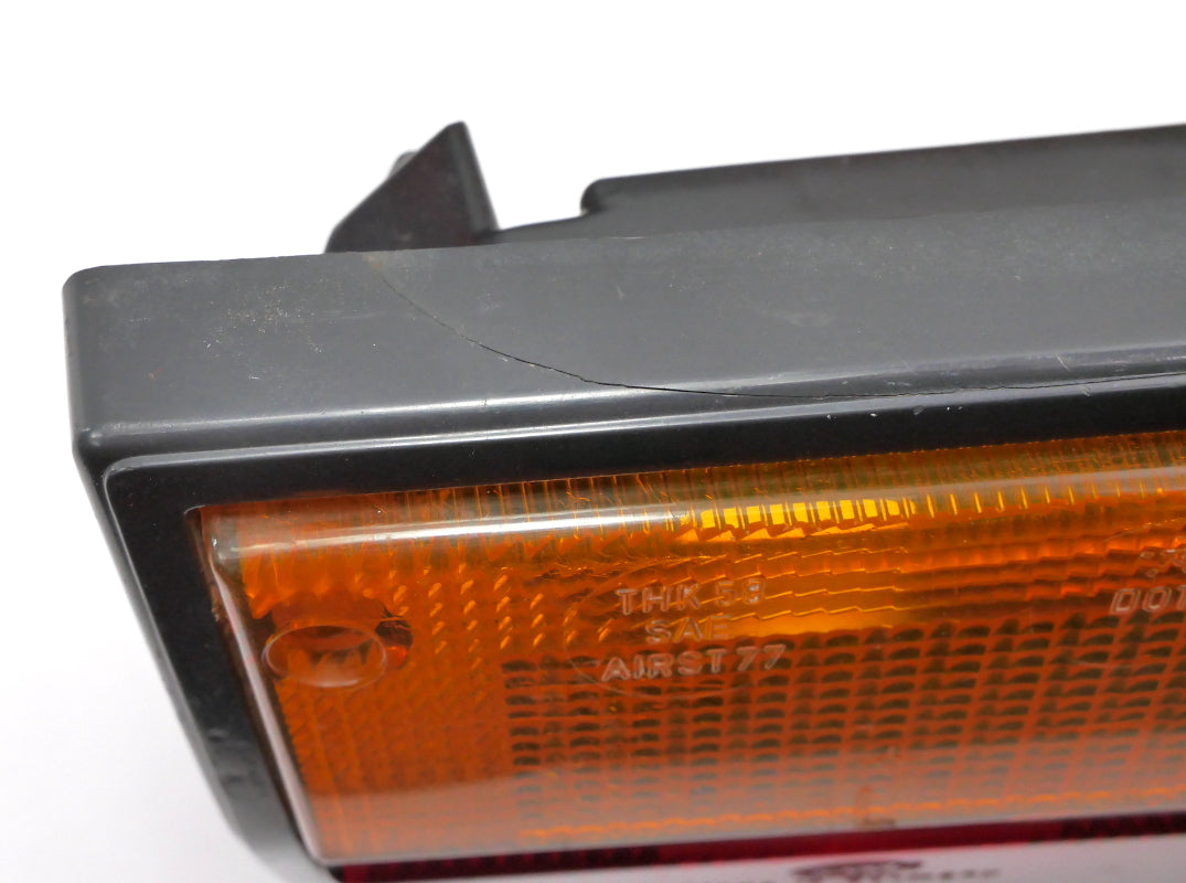 Tail Light Lamp Set 80-91 VW Vanagon T3 Taillight Genuine Hella OE - 251 945 111