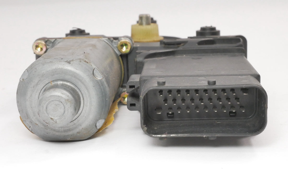 RH Front Power Window Motor 01-05 VW Passat B5.5 - Genuine - 3B4 837 752 DS