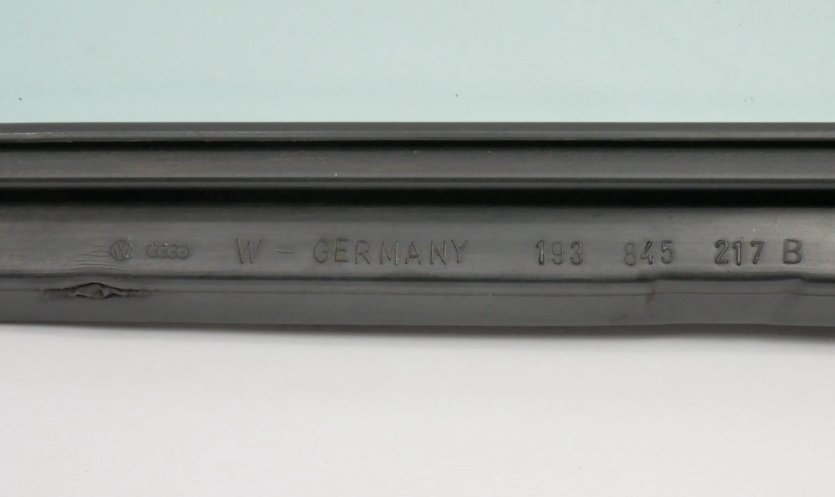 LH Rear Quarter Side Window Door Exterior Glass 85-92 VW Jetta Golf MK2 4 Door ~