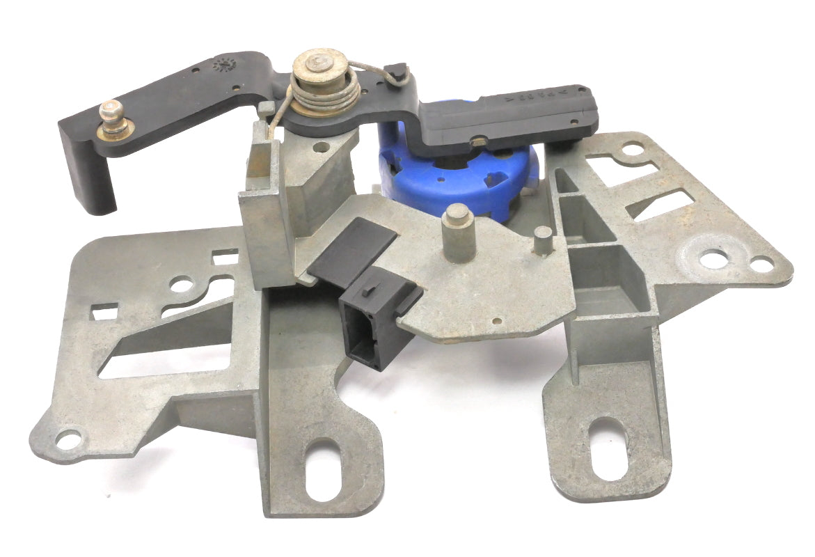 Trunk Latch Actuator Lock Bracket 98-01 VW Passat Sedan Genuine ~ 3B0 827 297 T