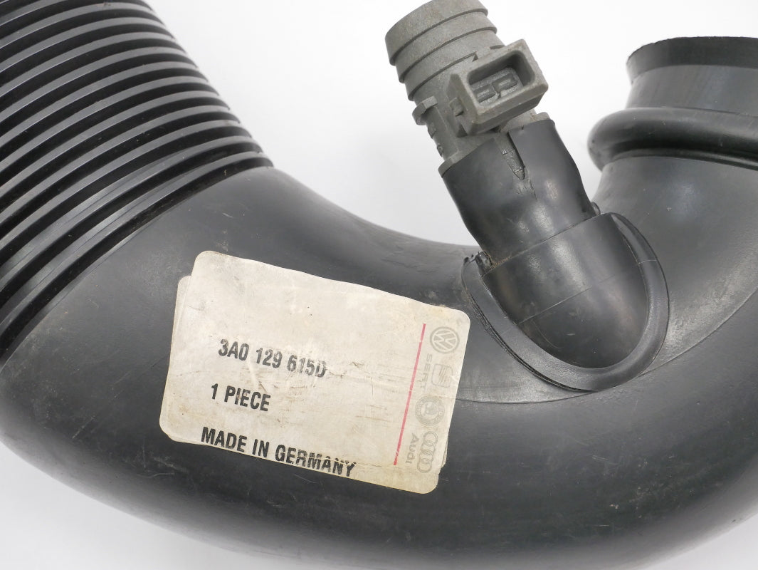 NOS Air intake Boot Tube Hose Elbow 96-99 VW Jetta GTI VR6 Passat 3A0 129 627 K