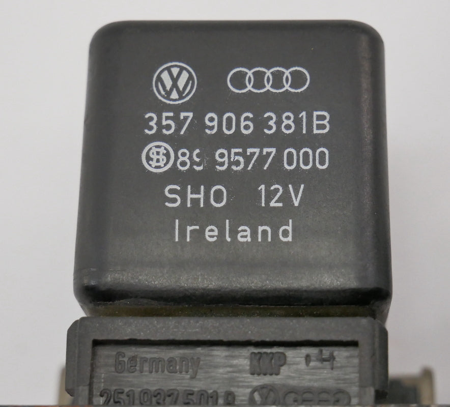 Fan Relay # 111 & Bracket VW Jetta Golf Cabrio MK3 Passat - OEM - 357 906 381 B