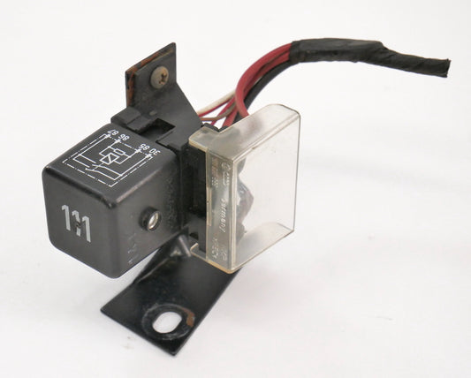 Fan Relay # 111 & Bracket VW Jetta Golf Cabrio MK3 Passat - OEM - 357 906 381 B