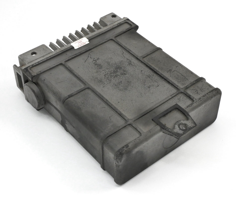 Engine Computer ECU ECM 91-93 VW Cabriolet Digifant II Genuine ~ 037 906 022 EN
