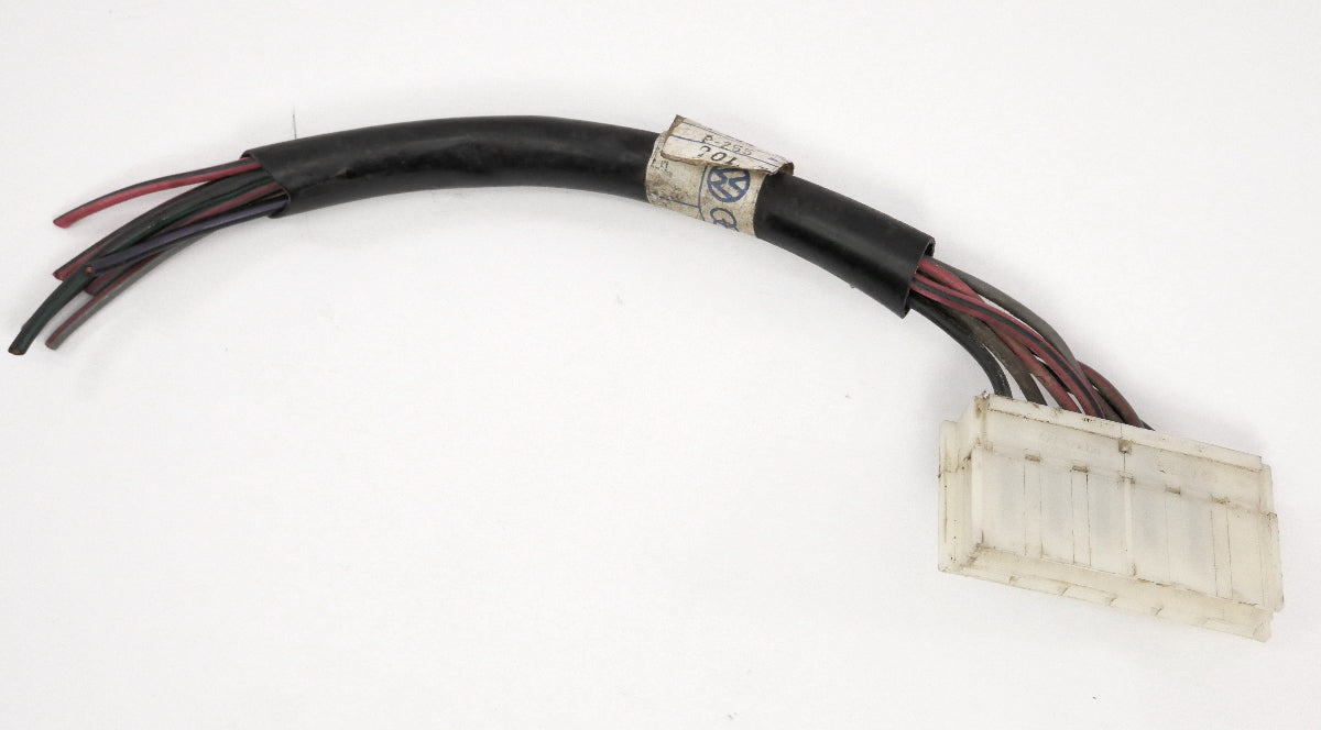 RH Tail Light Lamp Wiring Plug Connector Pigtail 91-93 VW Fox - 161 945 247