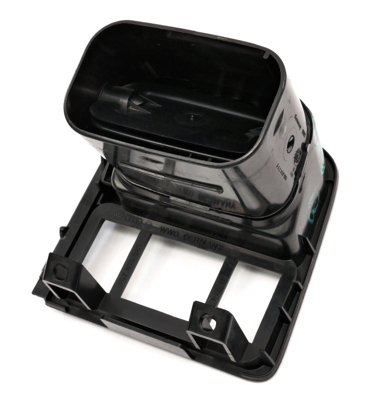 LH Dash Vent Trim Surround 90-94 VW Passat B3 - 357 819 981 / 357 819 709