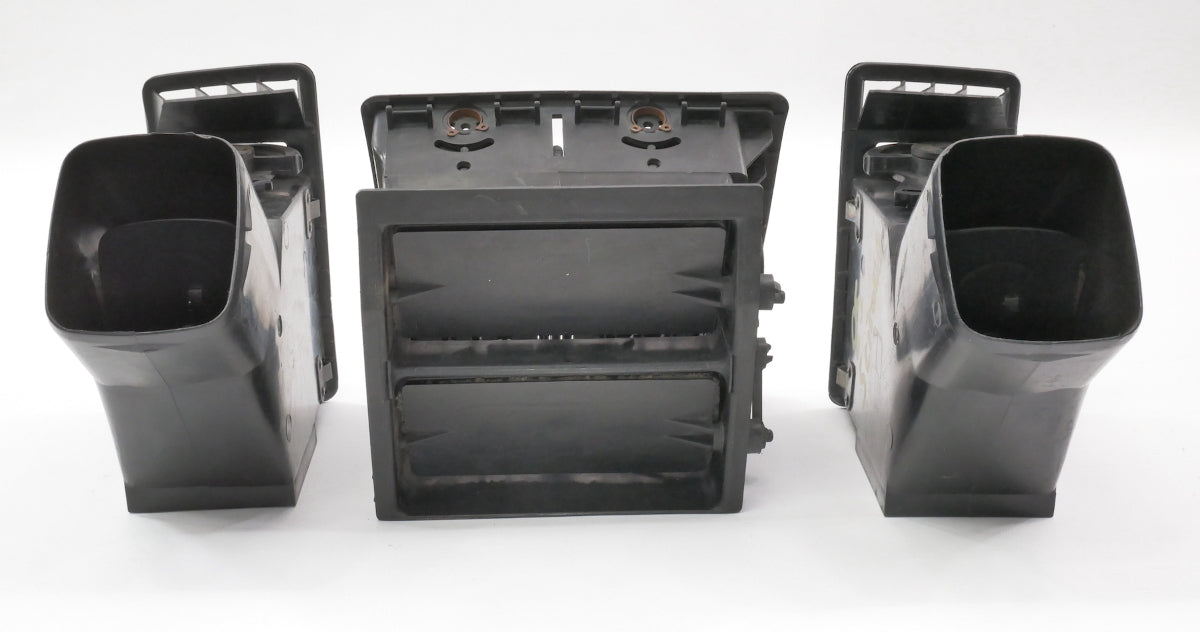 Interior Dash Vent Set 82-88 VW Scirocco Mk2 - OEM - 533 819 701 / 702 / 703 A