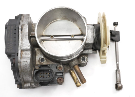 Throttle Body 97-99 Audi A4 A6 VW Passat B5 2.8 AHA V6 MT - OEM - 078 133 063 AM