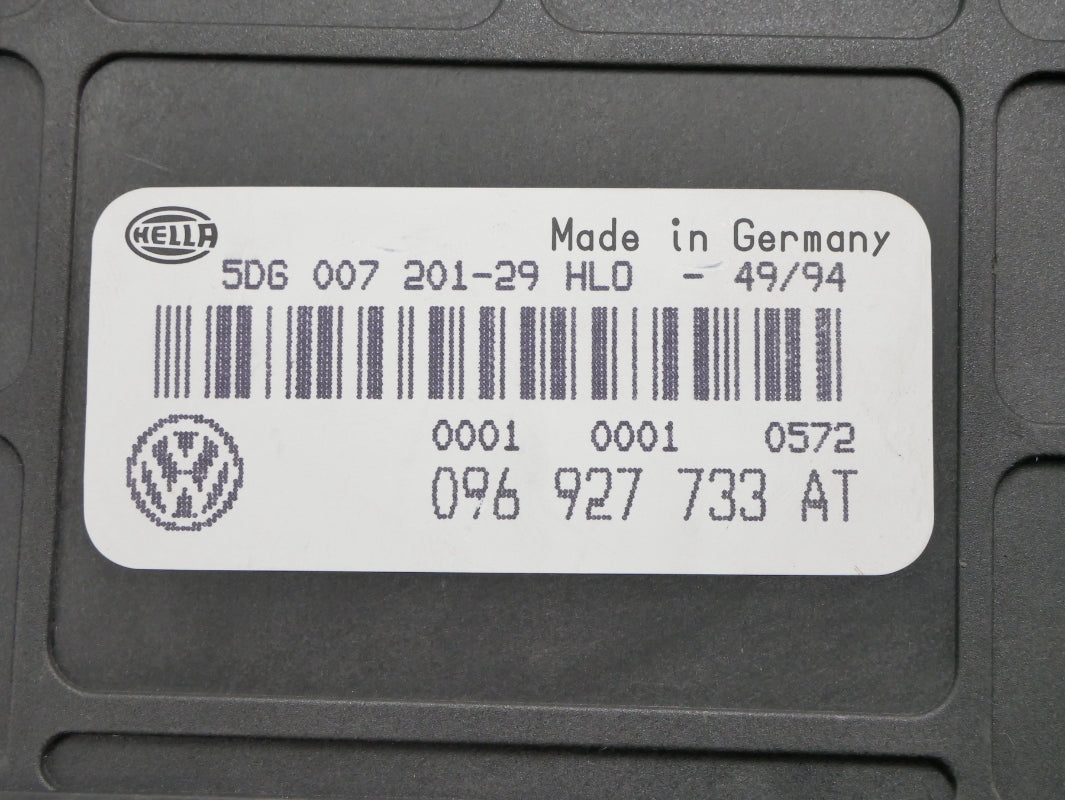 TCM TCU Transmission Computer 1995 VW Passat B4 - Genuine - 096 927 733 AT