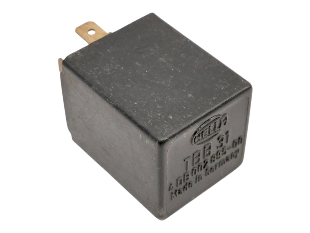 Turn Signal Relay 21 VW Audi Jetta Golf Passat Vanagon Cabriolet . 111 953 227 D