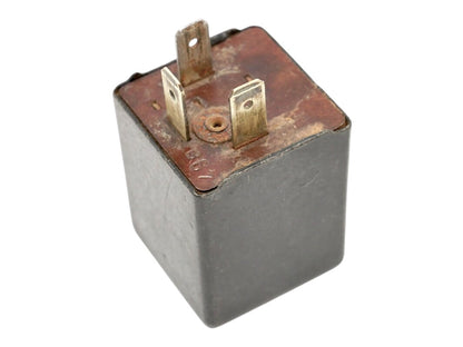 Turn Signal Relay 21 VW Audi Jetta Golf Passat Vanagon Cabriolet | 111 953 227 D