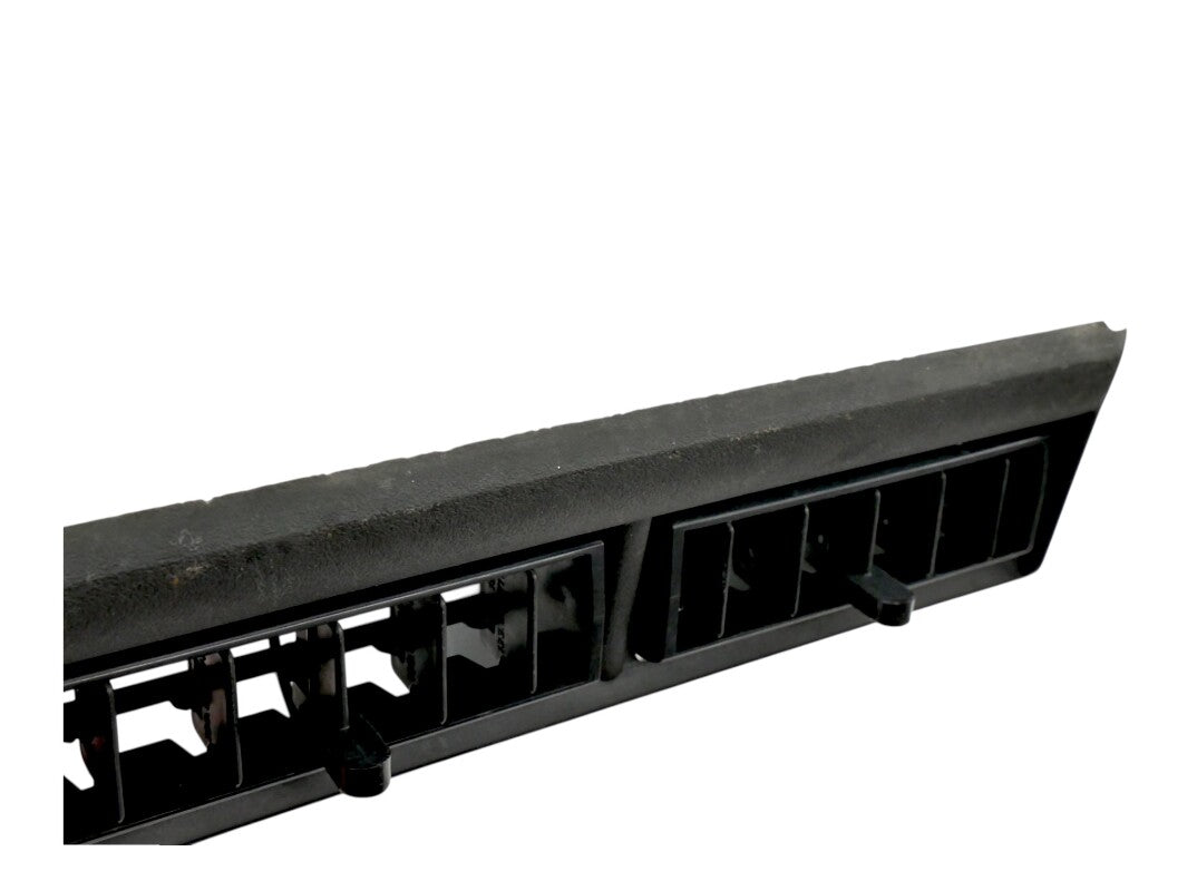 Interior Dash Center Vent 75-79 VW Super Beetle Aircooled . OEM . 133 819 705 B