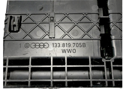 Interior Dash Center Vent 75-79 VW Super Beetle Aircooled . OEM 133 819 705 B