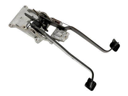 Clutch Brake Pedal Cluster Assembly Bracket 80-91 VW Vanagon T3 ~ 251 721 111 B