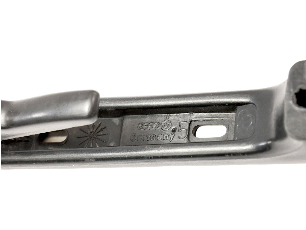 LH Front Exterior Door Handle With Key 76-92 VW Jetta Rabbit Golf MK1 MK2 OEM