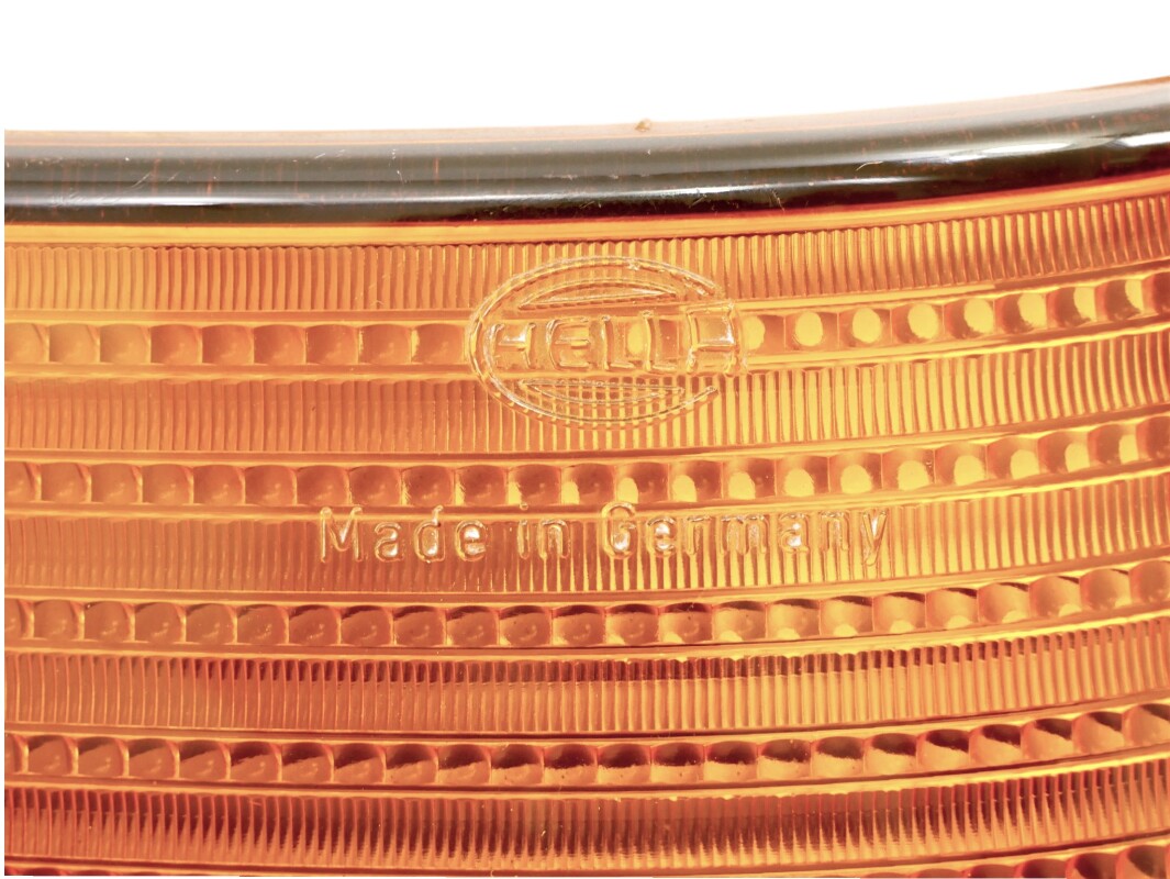 RH Outer Taillight Tail Light Lamp Lens 90-94 VW Corrado SLC G60 ~ 535 945 112 A