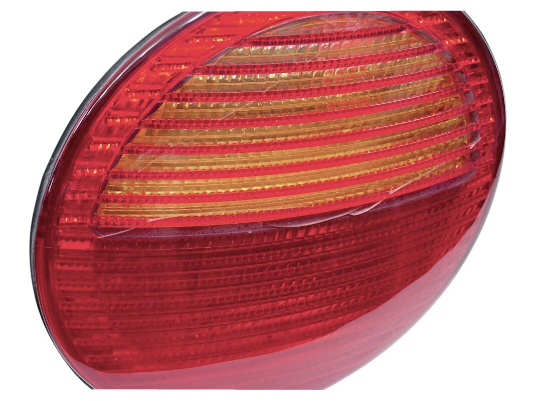 Taillight Set Pair 98-05 VW Beetle Tail Light Lamp - 1C0 945 096 F / 095 F