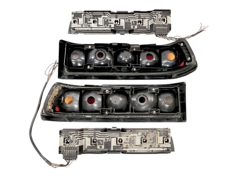 Taillight Tail Light Lamp Set 86-88 VW Scirocco MK2 Genuine OEM - 533 945 112 B