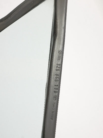 RH Front Door Corner Window Side Exterior Glass & Seal 83-88 VW Quantum