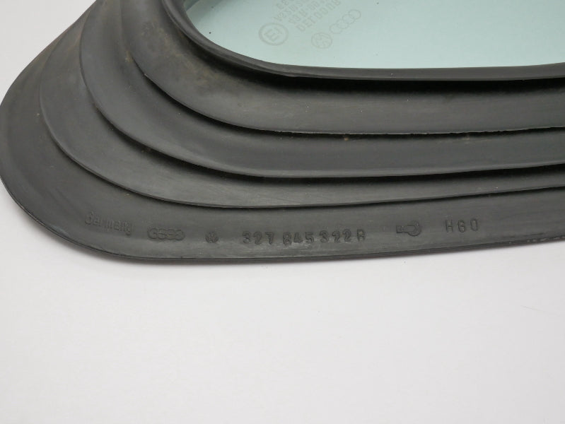 RH Rear Corner Quarter Window Side Exterior Glass & Seal 83-88 VW Quantum Sedan
