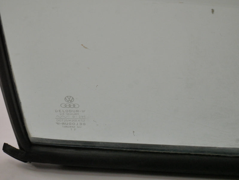 LH Rear Door Corner Window Exterior Glass & Seal 74-81 VW Dasher & Audi Fox