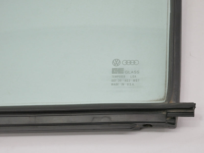 RH Rear Door Corner Window Exterior Glass & Seal 74-81 VW Dasher & Audi Fox