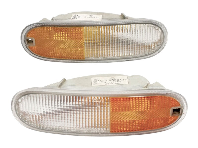 Front Turn Signal Bumper Light Lamps Set 98-03 VW Beetle - 1C0 953 041 / 042 E