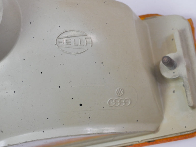 RH Turn Signal Corner Light Lamp 75-77 VW Scirocco MK1 Early ~ Genuine OEM Hella